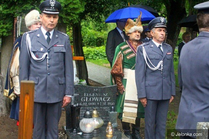 oddali-czesc-zonierzowi-pierwszej-kompanii-kadrowej-foto-64443