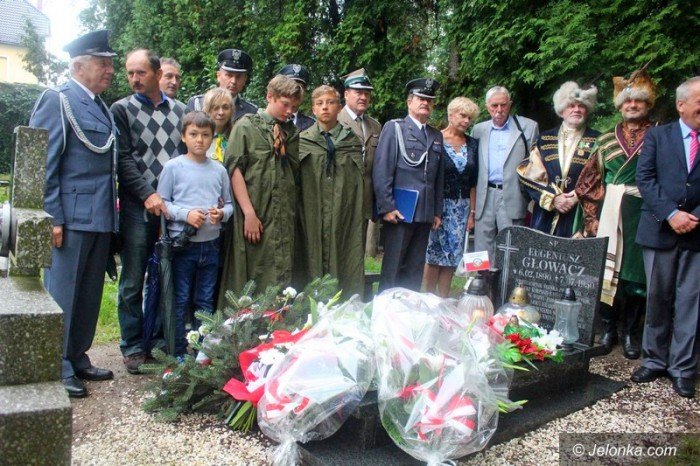 oddali-czesc-zonierzowi-pierwszej-kompanii-kadrowej-foto-64443