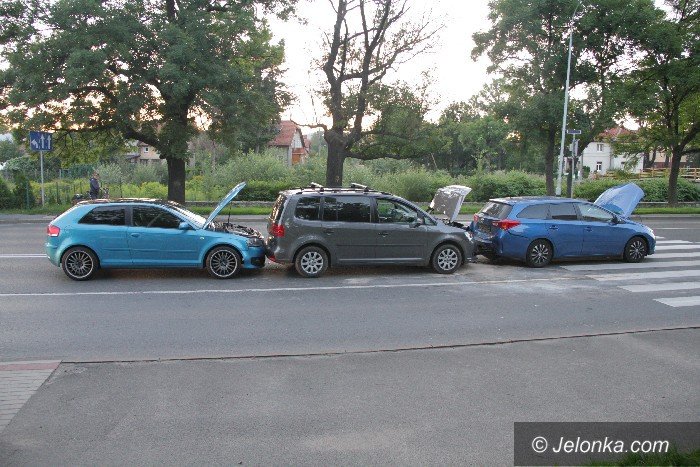 kolizja-na-wolnosci-z-udziaem-trzech-aut-foto-64451