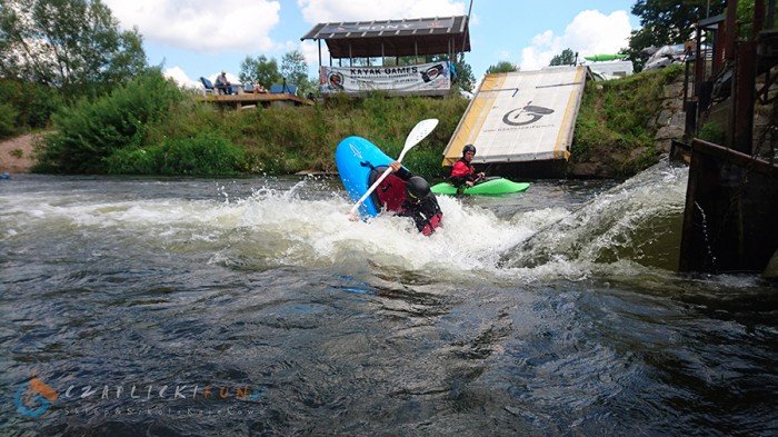 kurs-freestyleu-kajakowego-w-jeleniej-gorze-64477