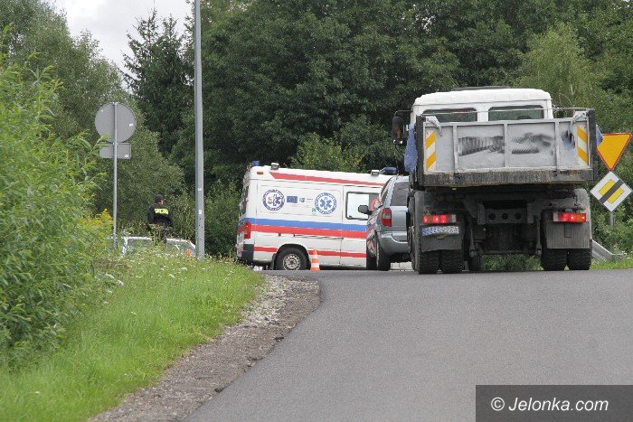 wypadek-na-sudeckiej-dwie-osoby-w-szpitalu-foto-64522