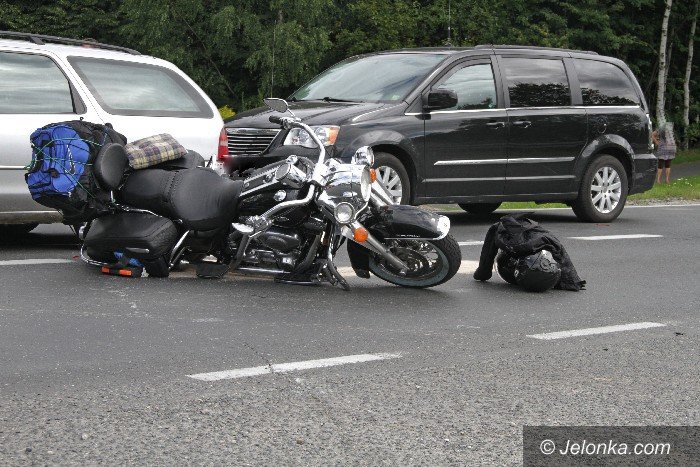 wypadek-na-sudeckiej-dwie-osoby-w-szpitalu-foto-64522