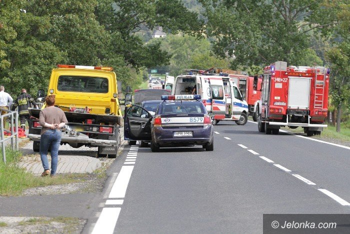 grozny-wypadek-w-radomierzu-aktualizacja-foto-64534