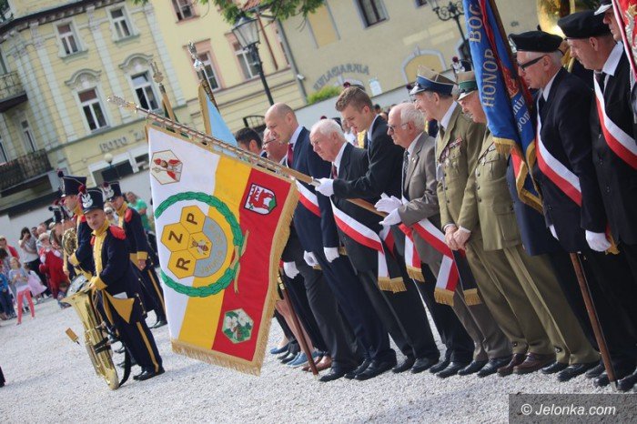 jeleniogorzanie-oddali-hod-zonierzom-foto-64556