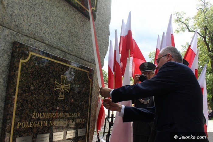 jeleniogorzanie-oddali-hod-zonierzom-foto-64556