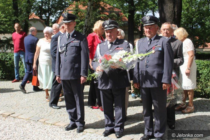 jeleniogorzanie-oddali-hod-zonierzom-foto-64556