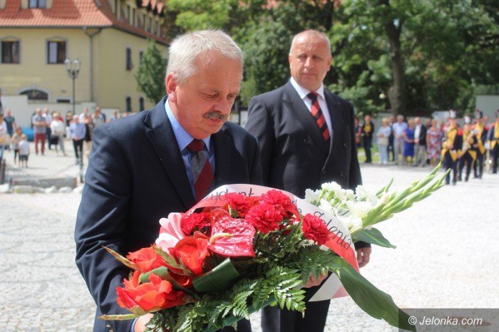 jeleniogorzanie-oddali-hod-zonierzom-foto-64556