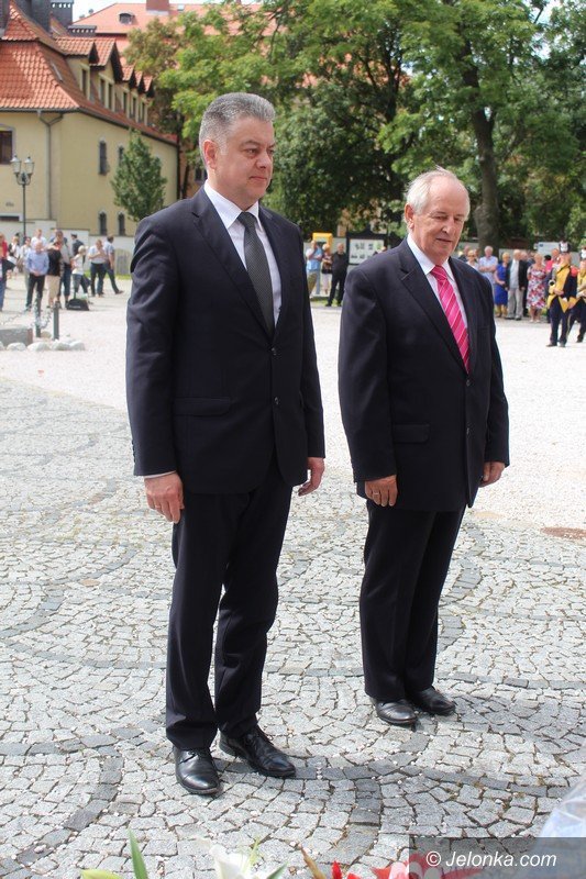 jeleniogorzanie-oddali-hod-zonierzom-foto-64556