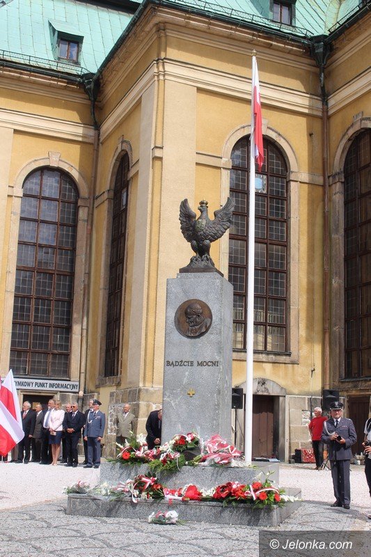 jeleniogorzanie-oddali-hod-zonierzom-foto-64556