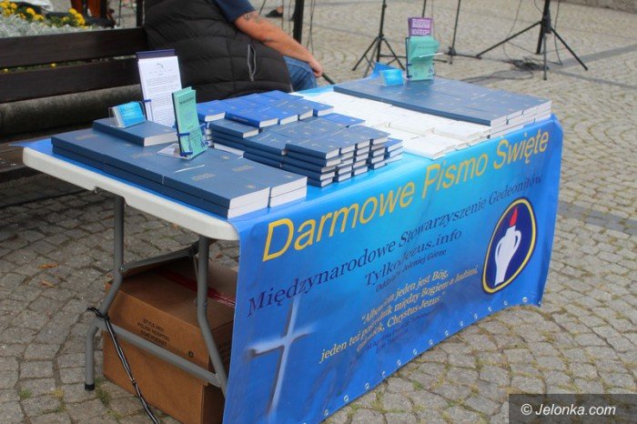 modziez-prezentowaa-swoja-wiare-foto-64601