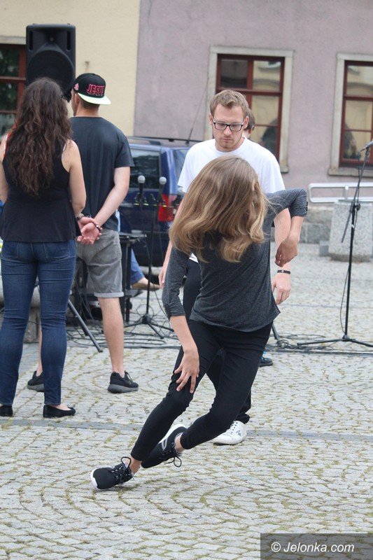 modziez-prezentowaa-swoja-wiare-foto-64601