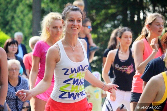 park-zdrojowy-w-rytmie-zumby-foto-64631