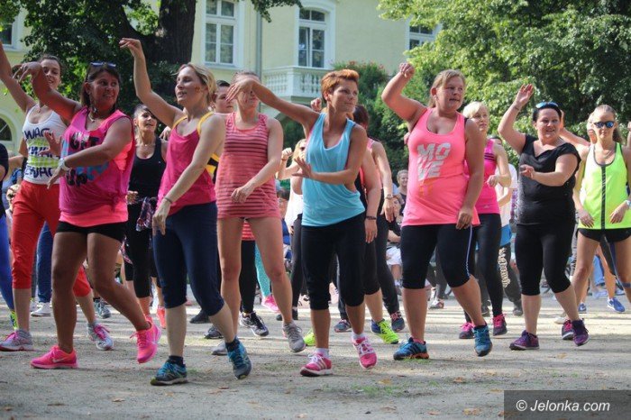 park-zdrojowy-w-rytmie-zumby-foto-64631