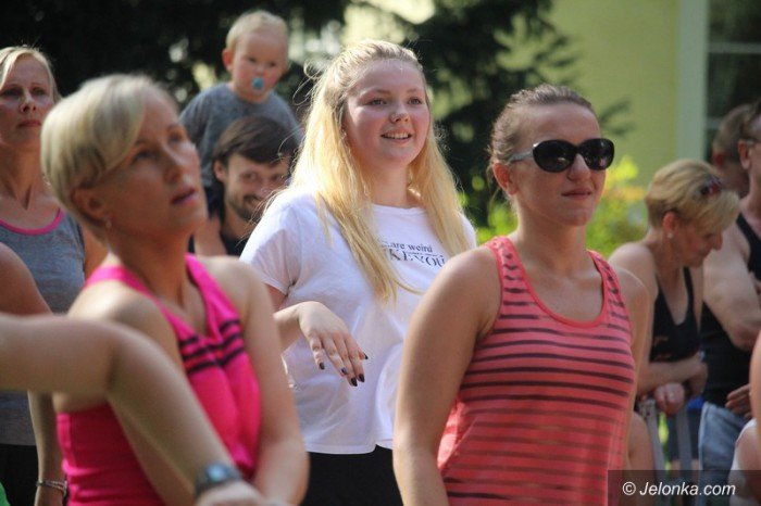 park-zdrojowy-w-rytmie-zumby-foto-64631