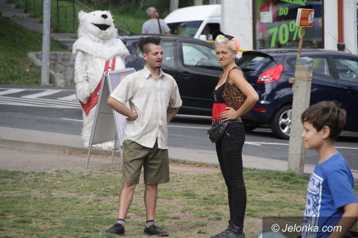 zakonczy-sie-letni-festiwal-sztuki-art-skwer-2016-foto-64637