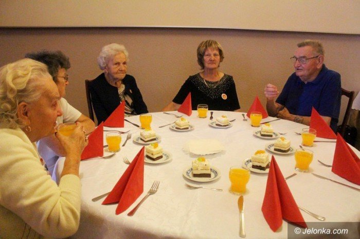 dzien-seniora-dla-niewidomych-i-niedowidzacych-seniorow-foto-64684