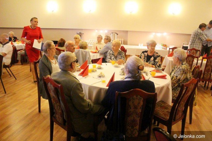 dzien-seniora-dla-niewidomych-i-niedowidzacych-seniorow-foto-64684