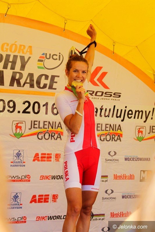 maja-woszczowska-powitana-jak-krolowa-foto-64728