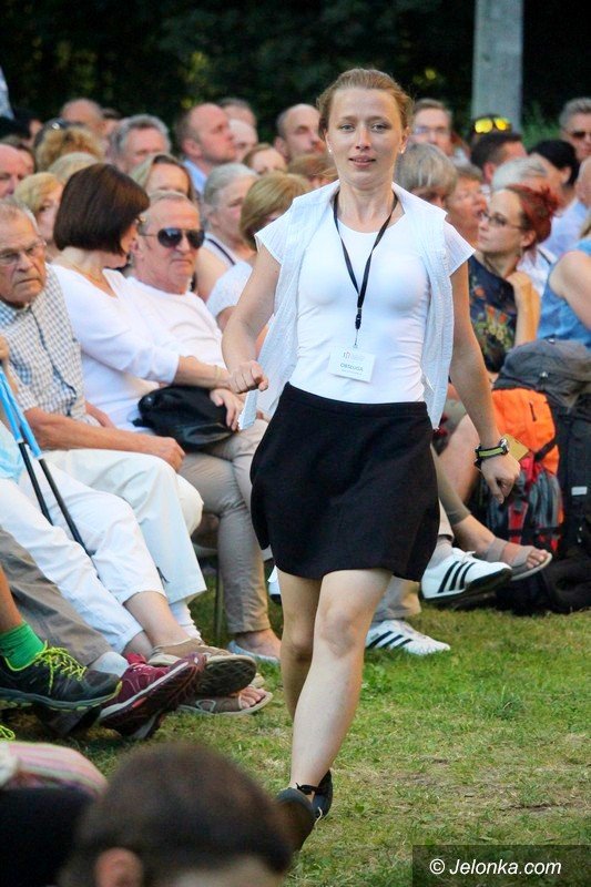 miedzianka-wystawiona-u-zroda-foto-64754