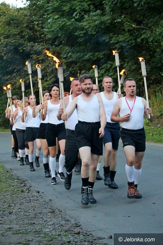 miedzianka-wystawiona-u-zroda-foto-64754