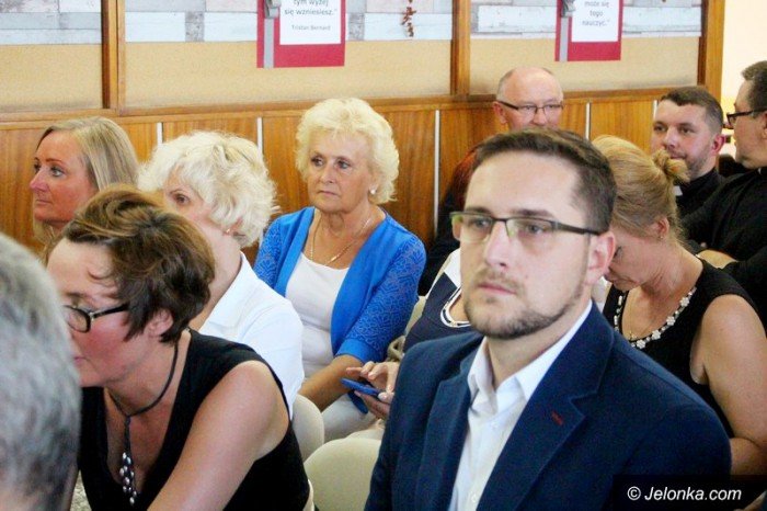 miejskie-rozpoczecie-roku-podniose-i-radosne-foto-64808