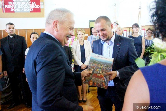 miejskie-rozpoczecie-roku-podniose-i-radosne-foto-64808