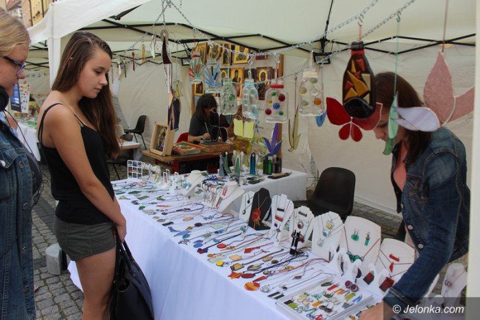 rzemieslnicy-prezentuja-sie-na-artglass-festiwalu-foto-64832