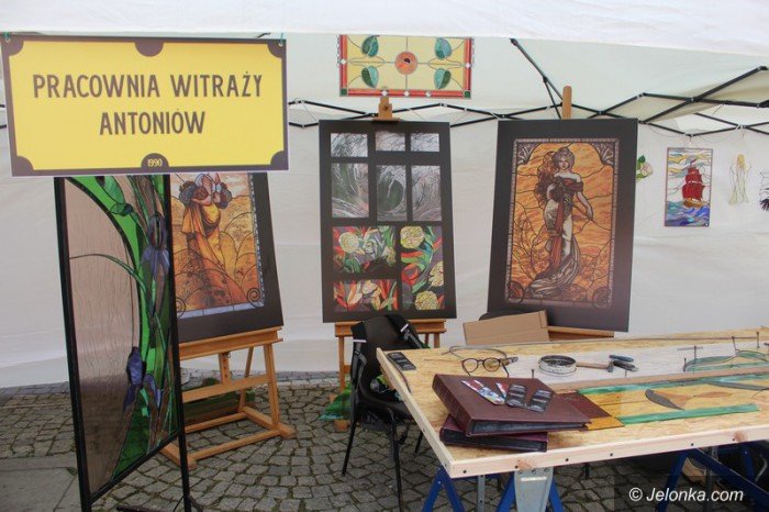 rzemieslnicy-prezentuja-sie-na-artglass-festiwalu-foto-64832