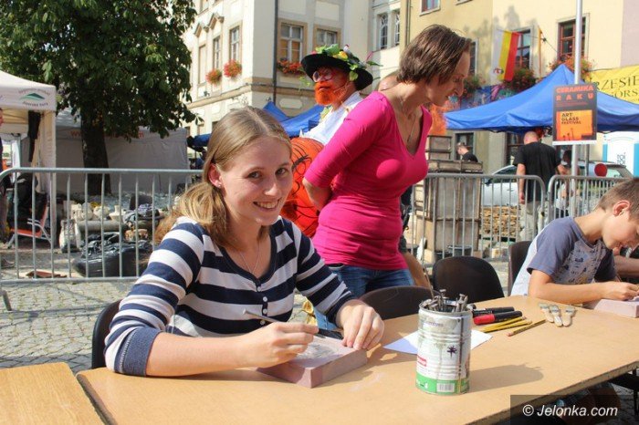 rzemieslnicy-prezentuja-sie-na-artglass-festiwalu-foto-64832