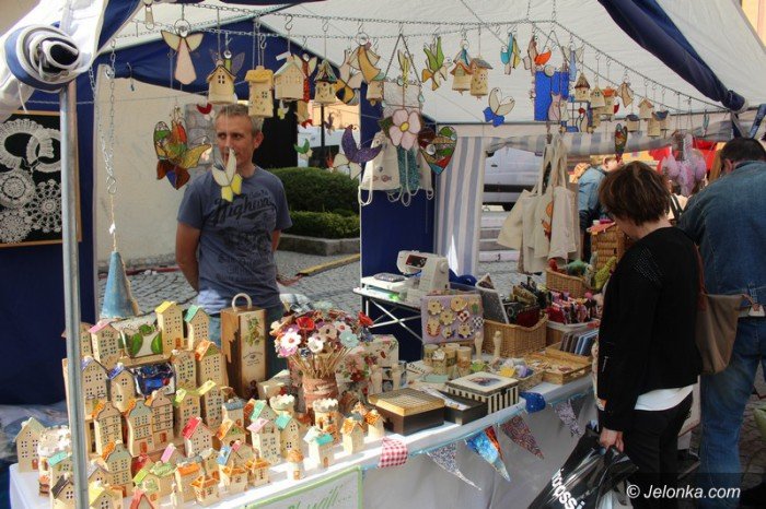 rzemieslnicy-prezentuja-sie-na-artglass-festiwalu-foto-64832