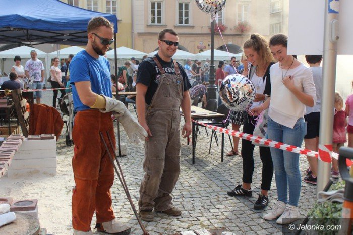 rzemieslnicy-prezentuja-sie-na-artglass-festiwalu-foto-64832