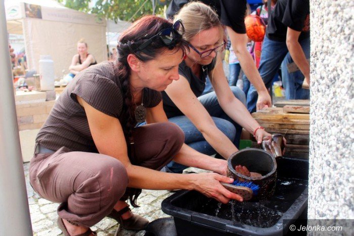 rzemieslnicy-prezentuja-sie-na-artglass-festiwalu-foto-64832