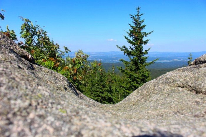 rekordowa-liczba-turystow-w-karkonoszach-foto-64862