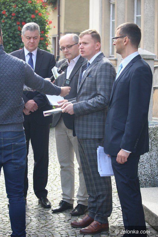politycy-pis-o-zmianach-w-oswiacie-i-wodniku-foto-64889