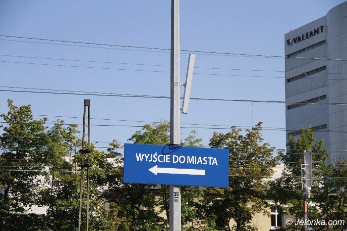 ludzi-z-krakowskiej-budza-megafony-z-dworca-pkp-foto-64901