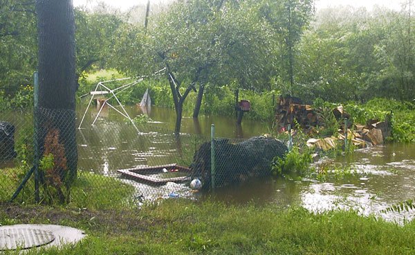 wielka-woda-niszczy-szosy-wiesci-na-goraco-6500
