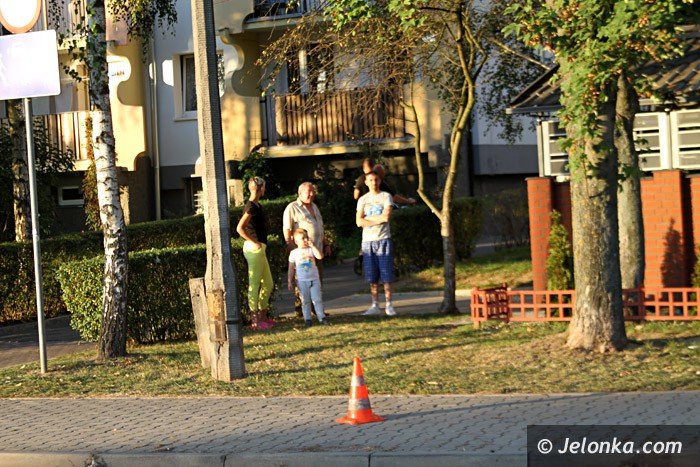 zderzenie-na-kiepury-jedna-osoba-trafia-do-szpitala-foto-65031