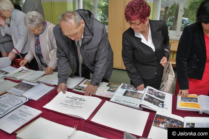 podwojna-uroczystosc-szkoy-w-siedlecinie-foto-65159