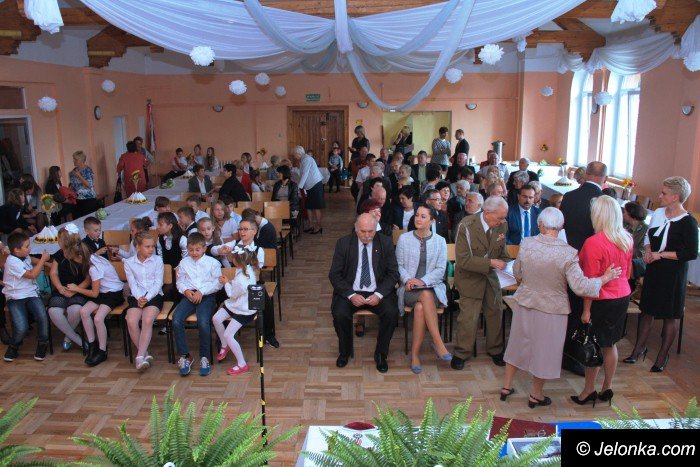 podwojna-uroczystosc-szkoy-w-siedlecinie-foto-65159