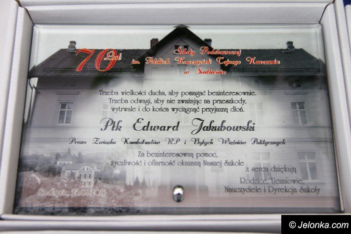 podwojna-uroczystosc-szkoy-w-siedlecinie-foto-65159