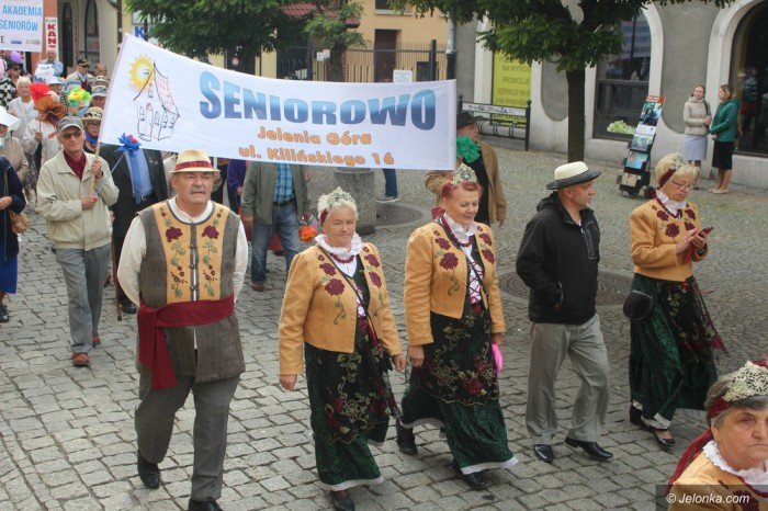 klucz-do-miasta-w-rekach-seniorow-foto-65219