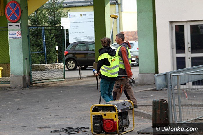 roboty-na-zotniczej-utrudnienia-w-ruchu-foto-65228