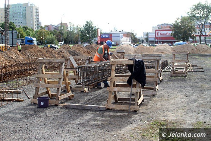 co-na-byym-parkingu-na-zabobrzu-foto-65244