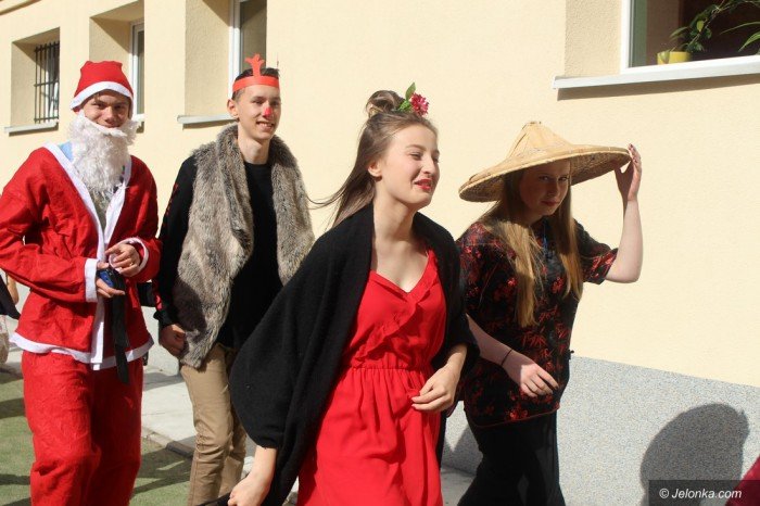 jezykowe-i-kulinarne-podroze-uczniow-jedynki-foto-65269