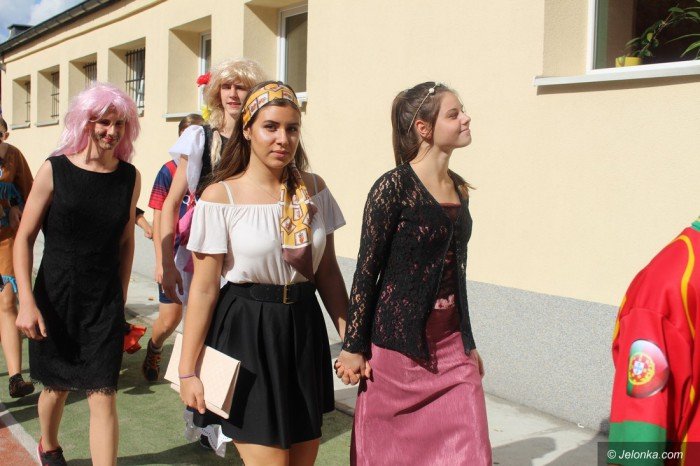 jezykowe-i-kulinarne-podroze-uczniow-jedynki-foto-65269