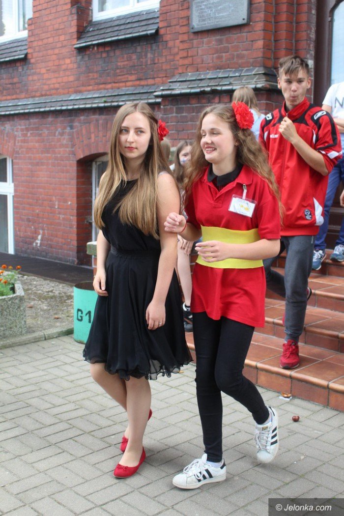 jezykowe-i-kulinarne-podroze-uczniow-jedynki-foto-65269