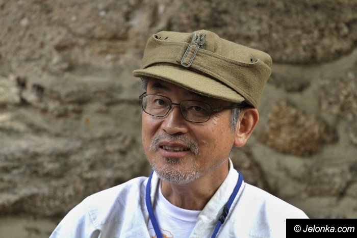 japonska-bron-w-zamku-chojnik-foto-65284