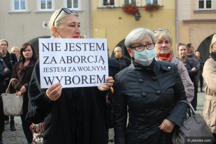 kobiety-mowia-stanowcze-nie-zakazowi-aborcji-foto-65298