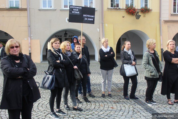 kobiety-mowia-stanowcze-nie-zakazowi-aborcji-foto-65298