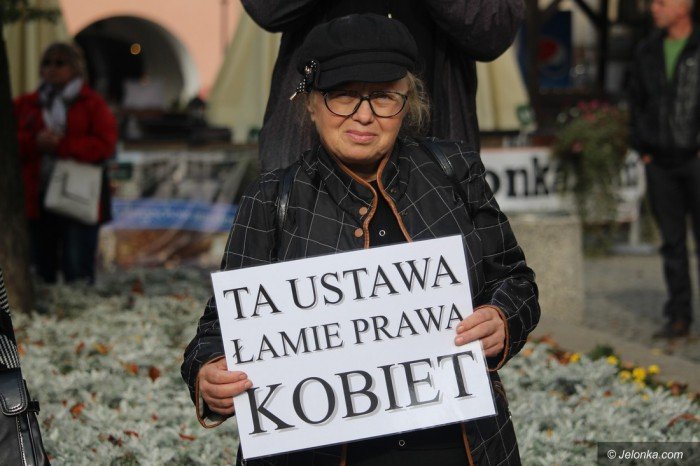 kobiety-mowia-stanowcze-nie-zakazowi-aborcji-foto-65298